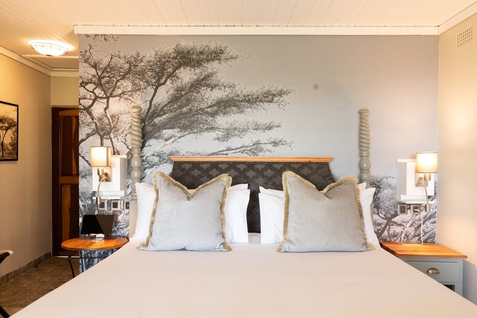 Pillowtop beds, minibar, in-room safe, desk