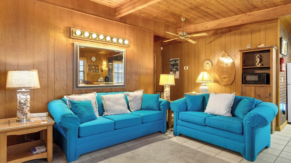 House, Multiple Beds, Patio, Garden View (Vintage Waves) | Living area | 42-inch flat-screen TV with digital channels