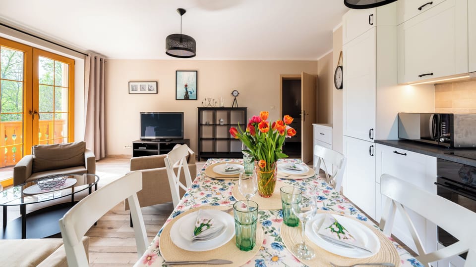 Apartment (16) | In-room dining