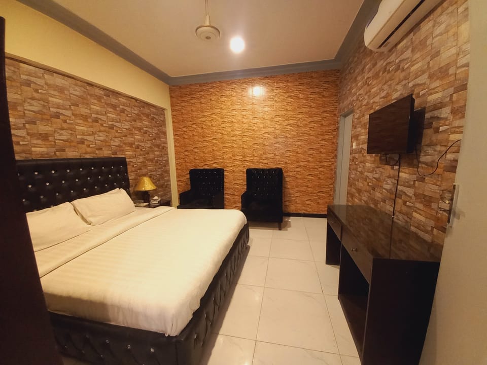 Superior Room | Soundproofing, iron/ironing board