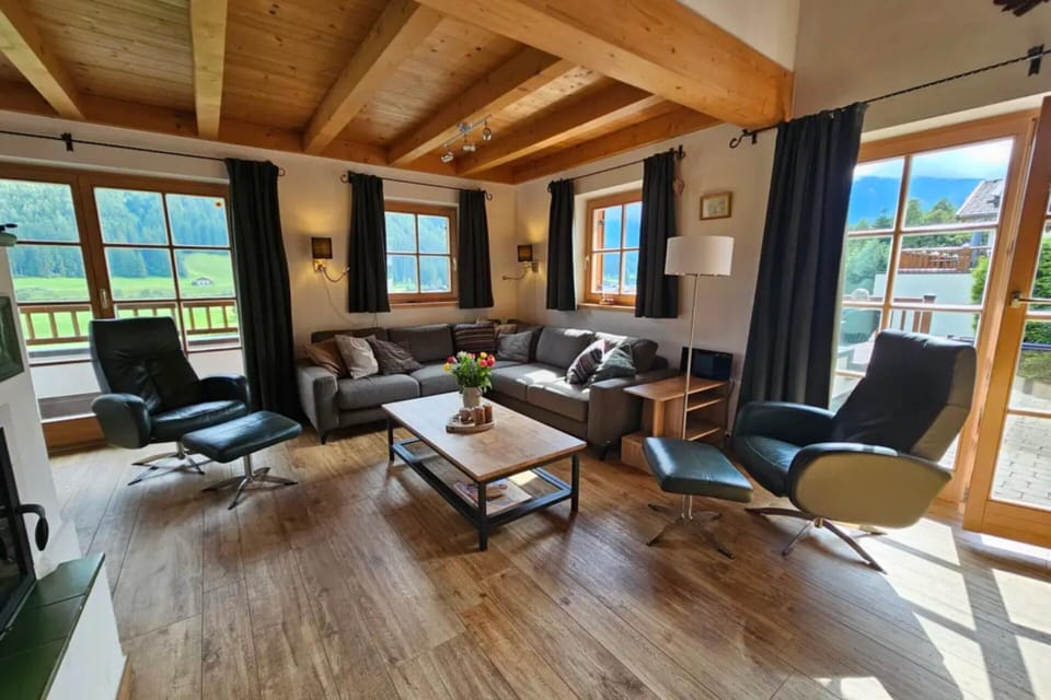 House | Living room