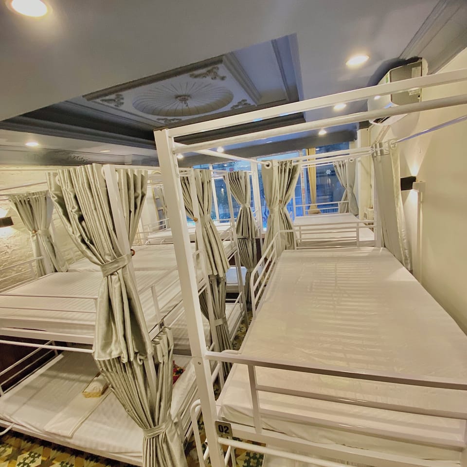 Shared Dormitory, Mixed Dorm, Non Smoking, City View | Free WiFi