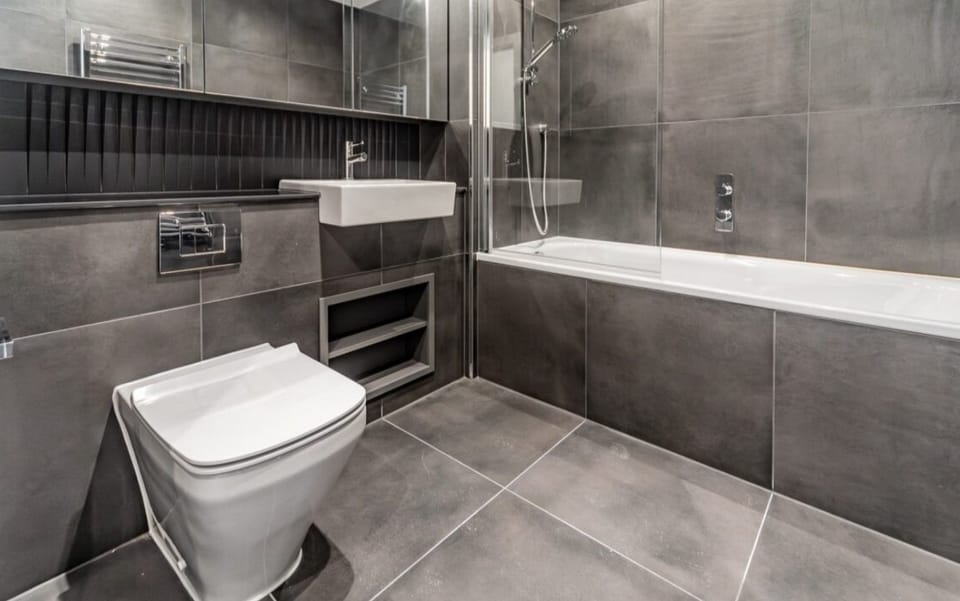 Apartment | Bathroom | Separate tub and shower, deep soaking tub, towels
