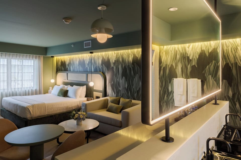 Deluxe Suite | Premium bedding, blackout drapes, iron/ironing board, free WiFi