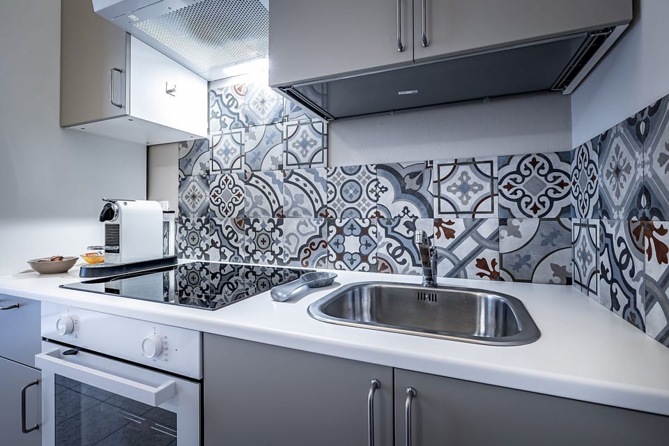 Superior Apartment, 1 Queen Bed with Sofa bed | Private kitchen | Shared fridge, microwave