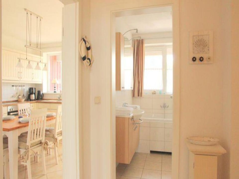 Apartment | Private kitchen | Electric kettle, toaster, highchair