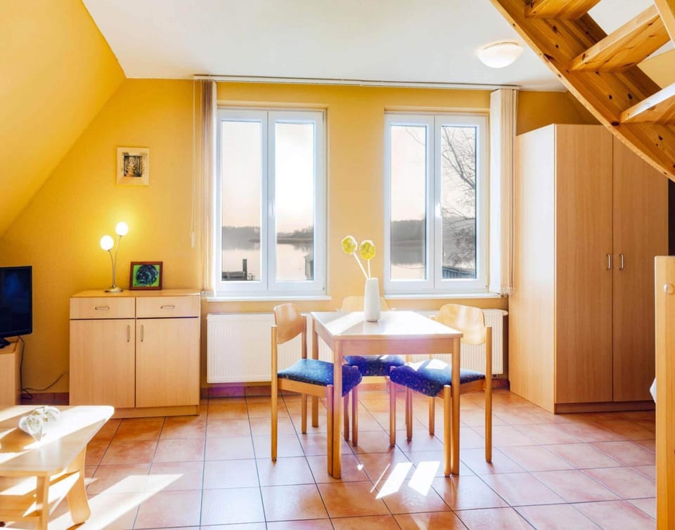 Apartment | Dining