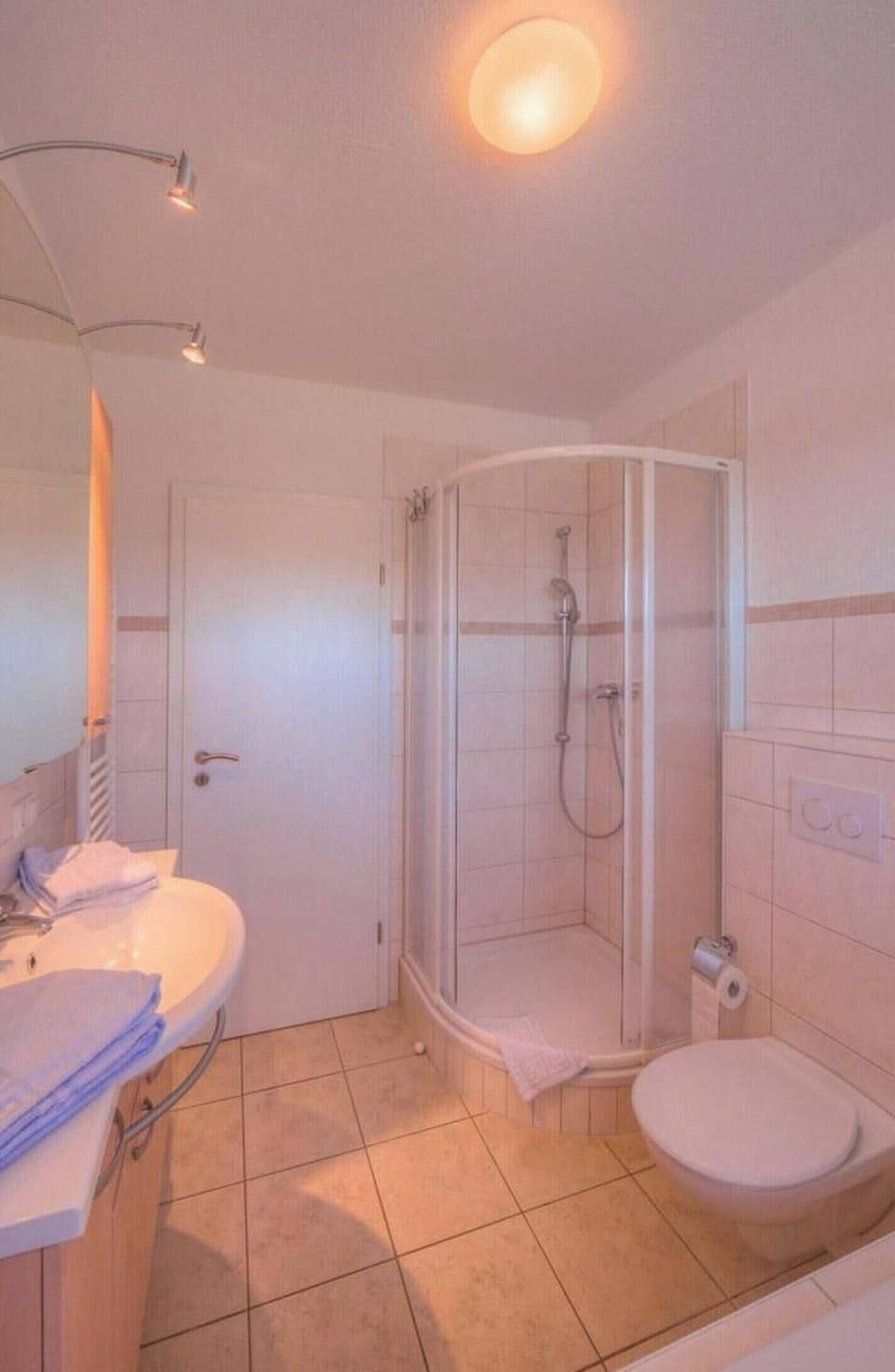 Apartment | Bathroom | Towels