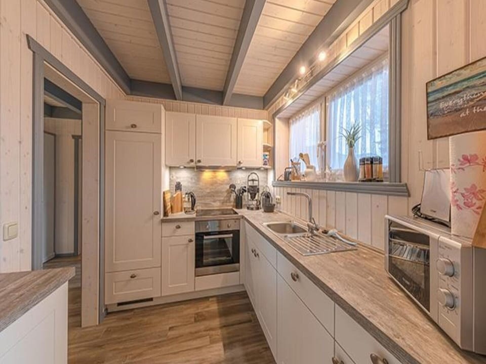 House | Private kitchen | Electric kettle, toaster