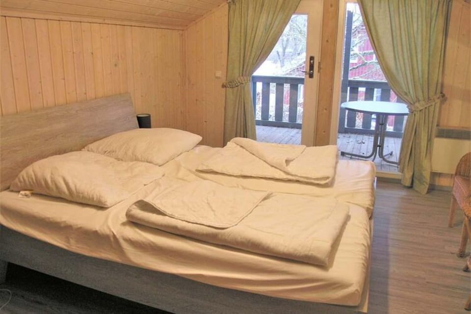 House | 4 bedrooms, individually furnished