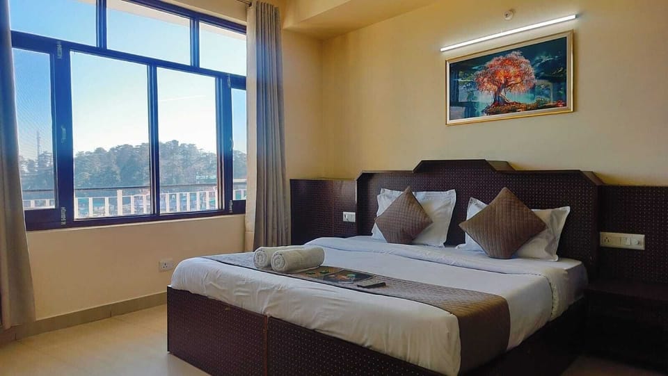 Double Room, Balcony, Mountain View