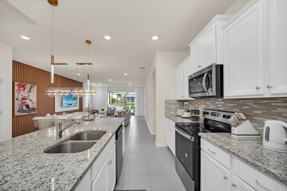 House, Multiple Bedrooms | Private kitchen