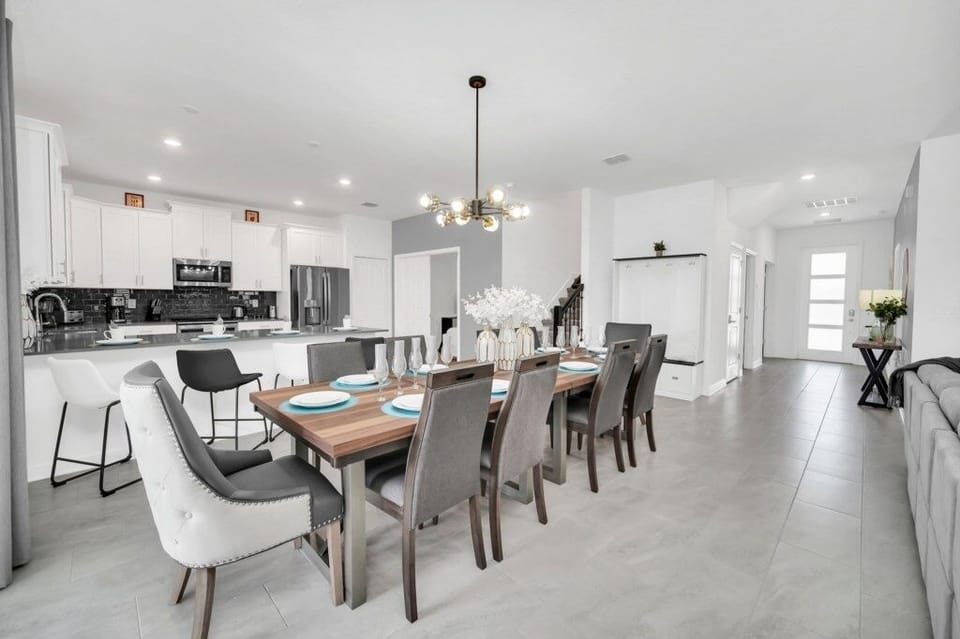 Villa, Multiple Bedrooms | Dining