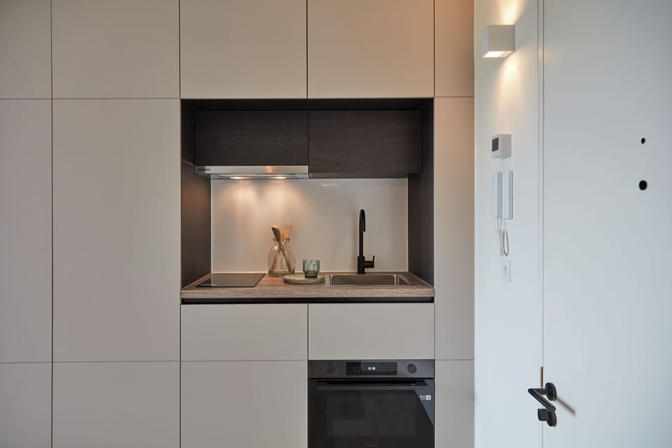 Superior Studio, 1 Double Bed, Non Smoking | Private kitchen | Electric kettle, toaster