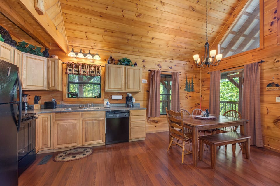 Cabin, Multiple Beds, Hot Tub, Mountain View (A Bearz Haven) | Private kitchen | Fridge, microwave, oven, dishwasher