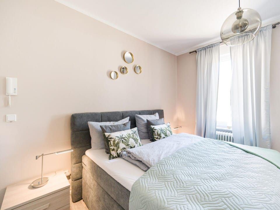 Apartment | 1 bedroom, bed sheets