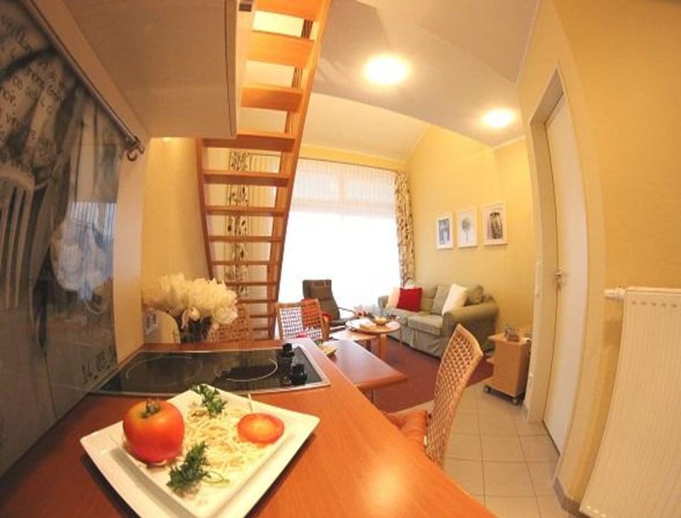Apartment | Dining