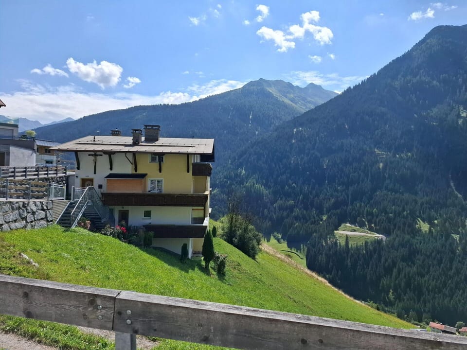 Apartment | Exterior