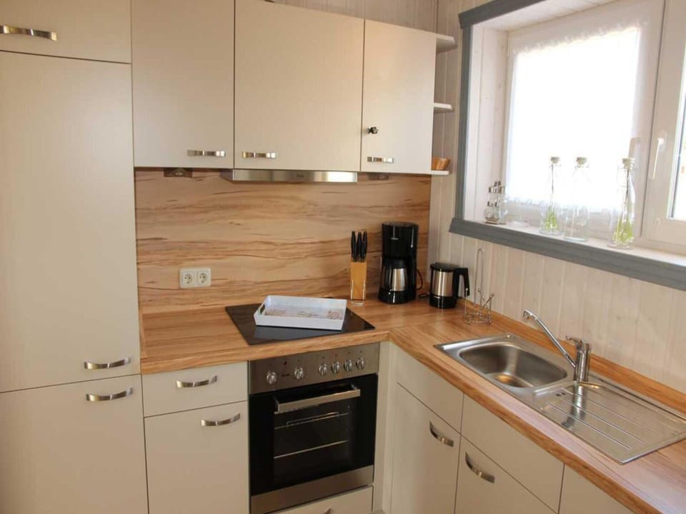 House | Private kitchen | Electric kettle, toaster