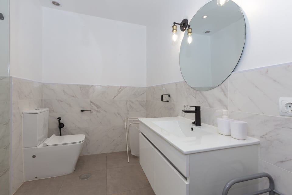Jinetes Holidays - Apartment In Malaga. Free Wifi Apartment in Malaga