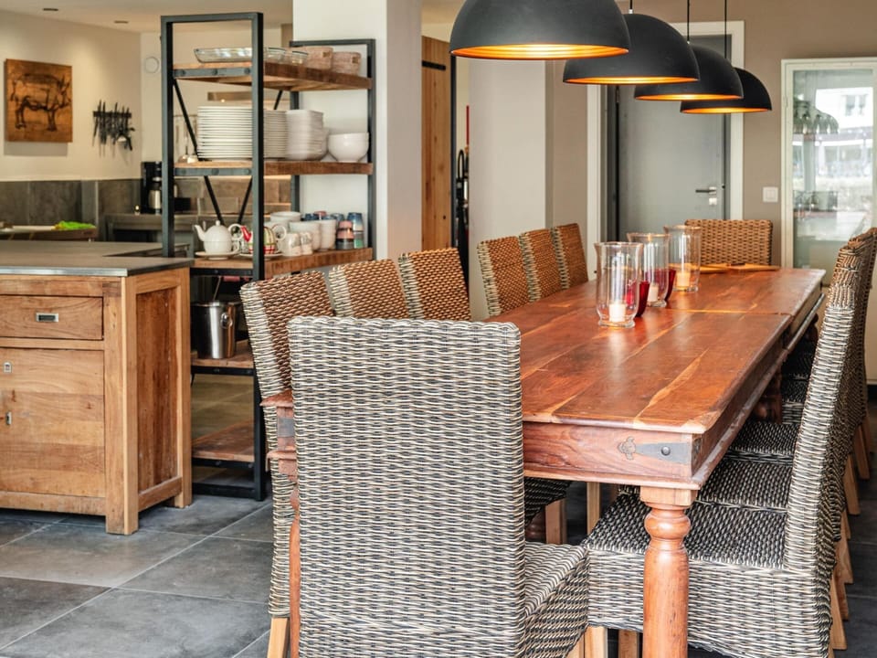 House | Dining
