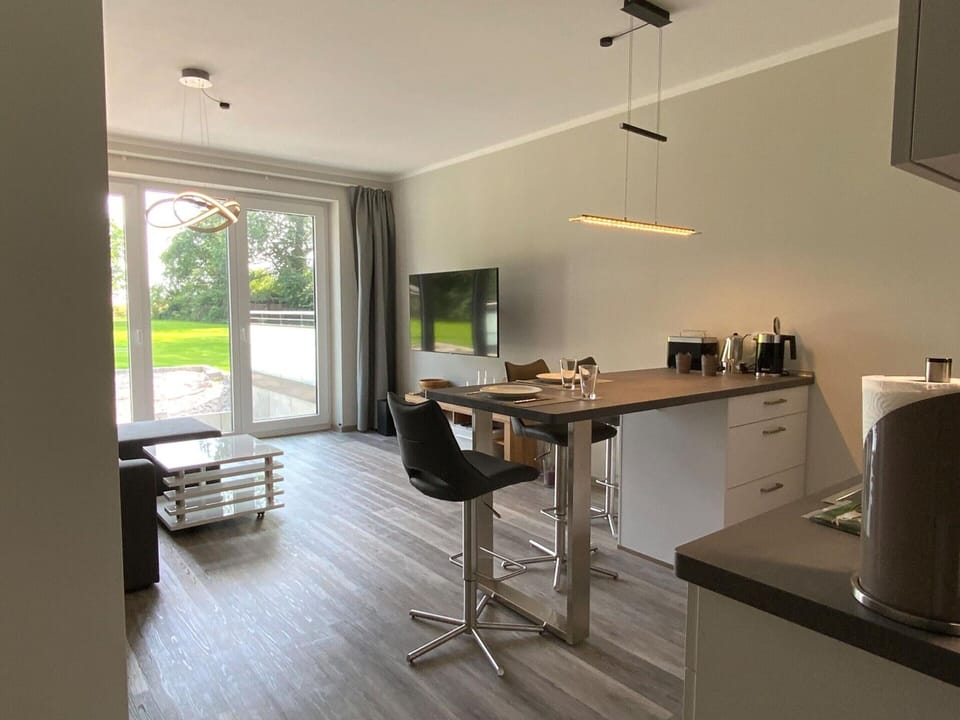 Apartment | Dining