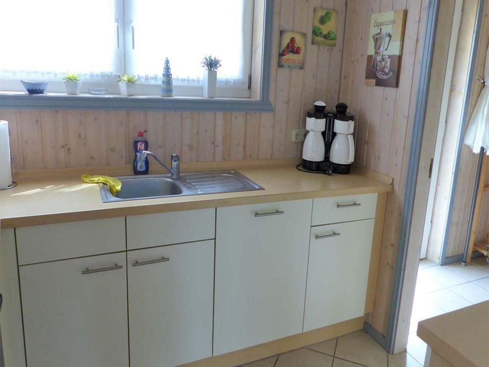 House | Private kitchen | Electric kettle, toaster