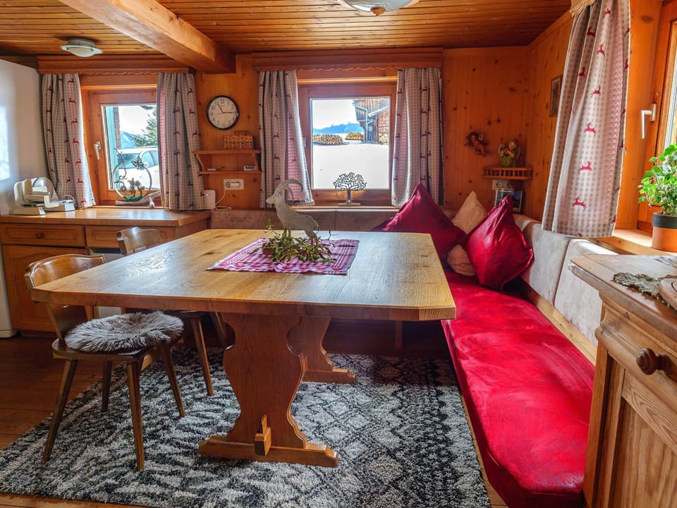 House | Dining