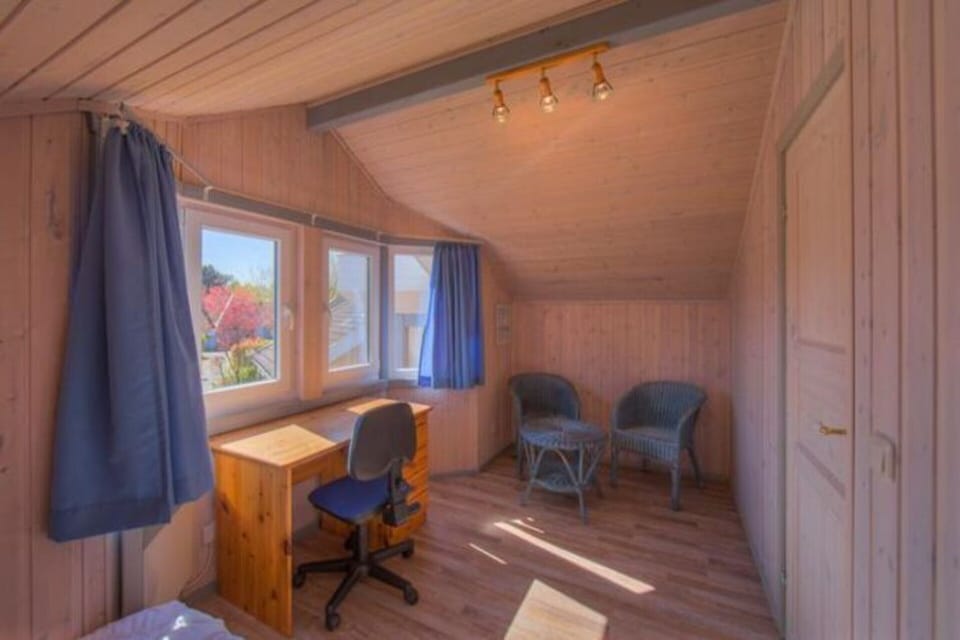 House | 3 bedrooms, individually furnished