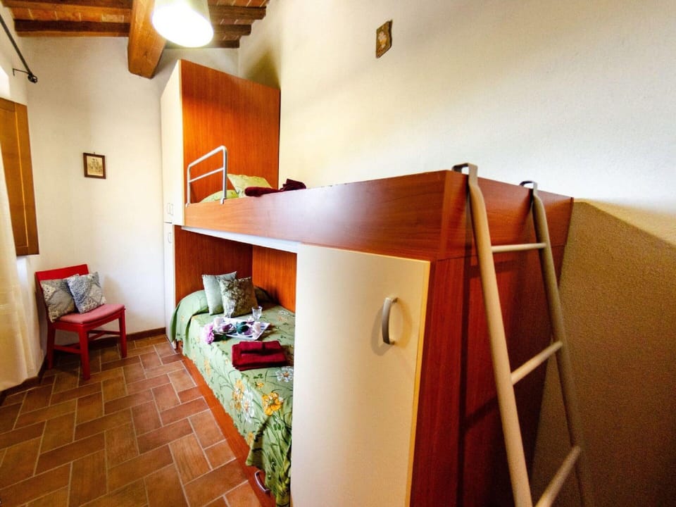 Cottage | 4 bedrooms, individually furnished, bed sheets