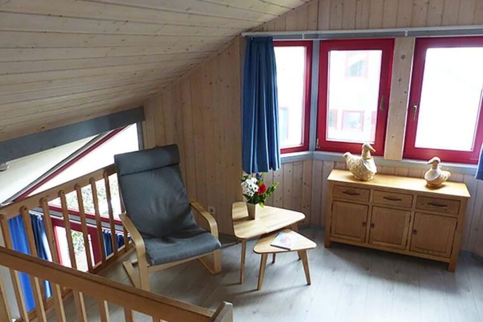 House | 3 bedrooms, individually furnished