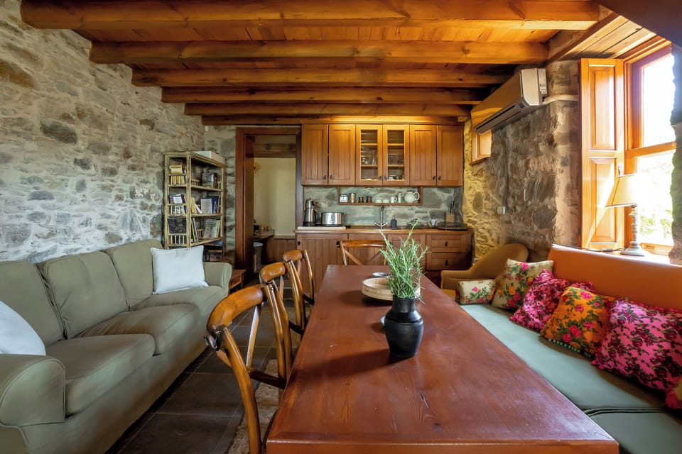 Vineyard House,Vineyard View | Minibar, in-room safe, soundproofing, free WiFi