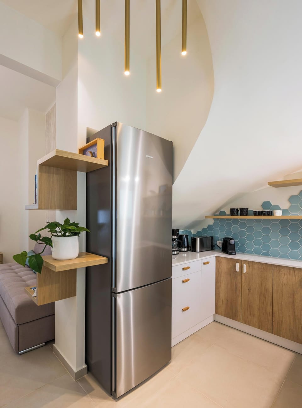 House, City View | Private kitchen | Espresso maker, coffee/tea maker, electric kettle, toaster