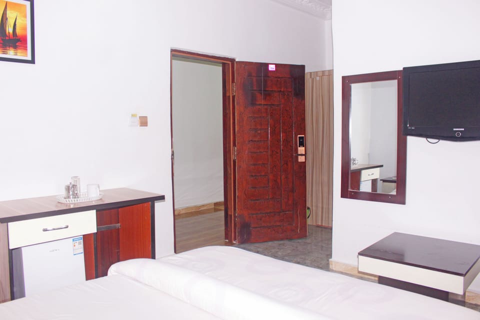 Standard Room | Desk, laptop workspace, free WiFi
