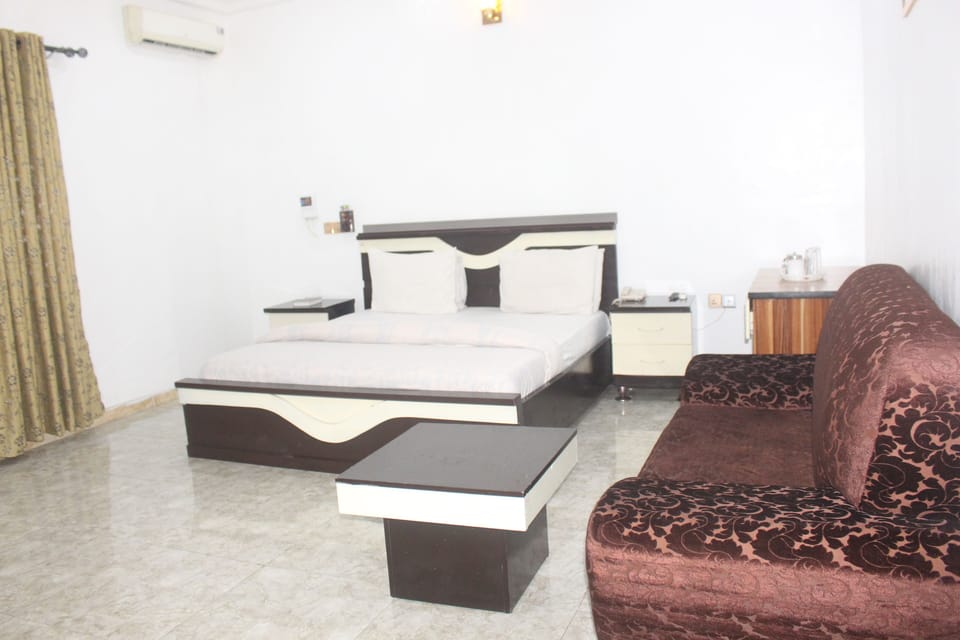 Deluxe Room | Desk, laptop workspace, free WiFi