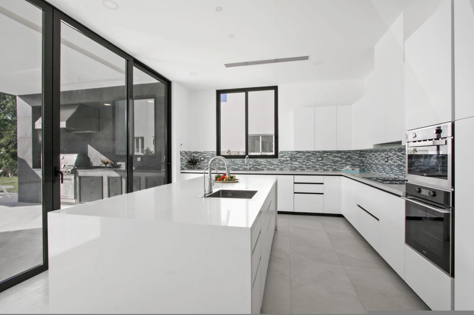 House | 6 bedrooms