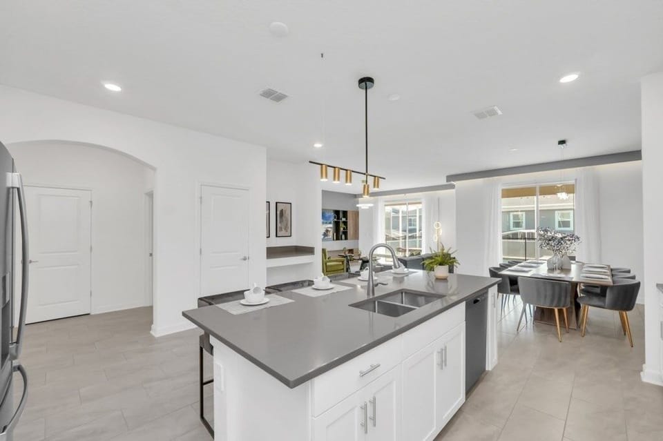 Villa, 6 Bedrooms | Interior