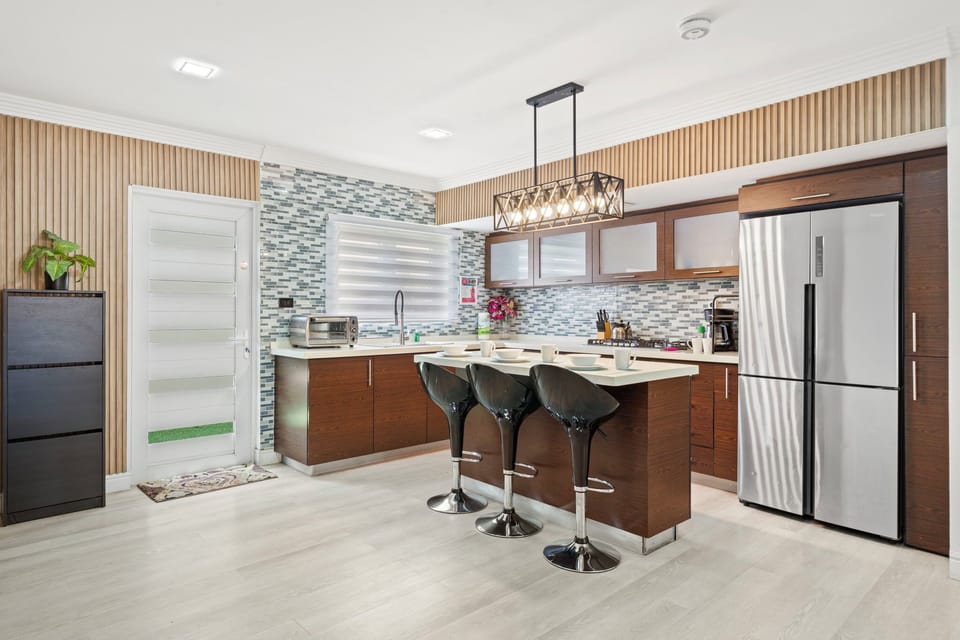 House (3 Bedrooms) | Property amenity