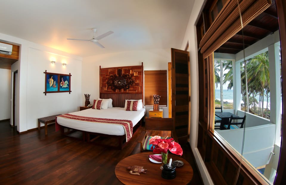 Superior Double or Twin Room, 1 King Bed, Non Smoking, Sea View | Premium bedding, minibar, in-room safe, desk