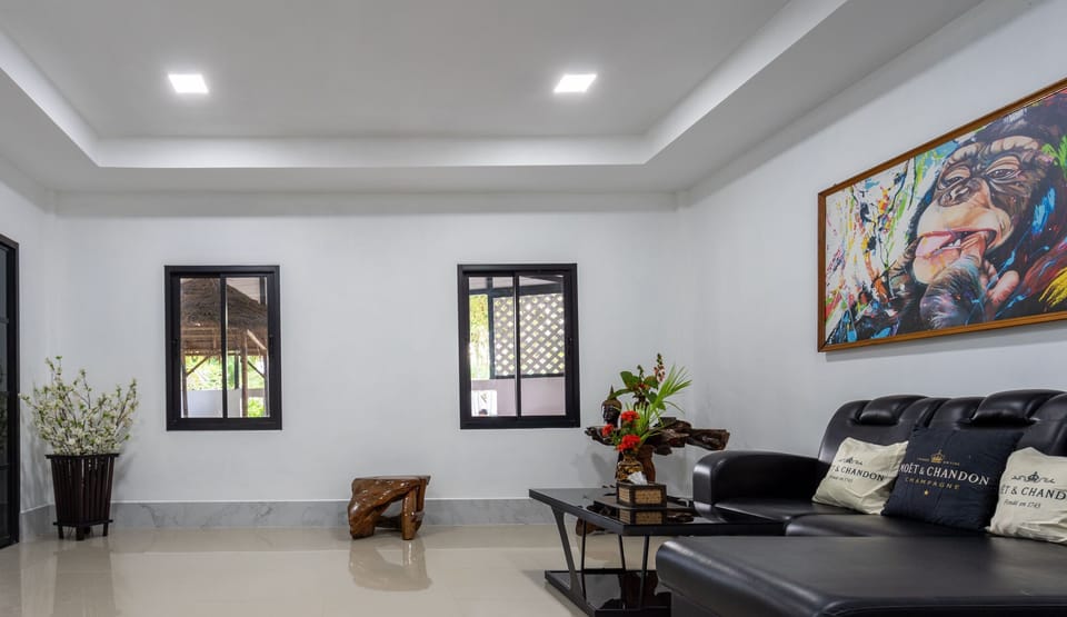Villa | Lobby