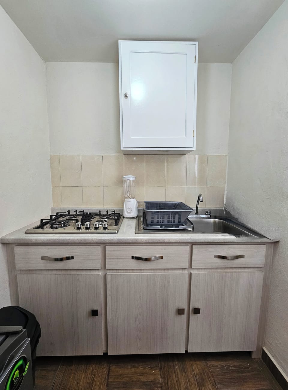 Basic House, Patio | Private kitchen
