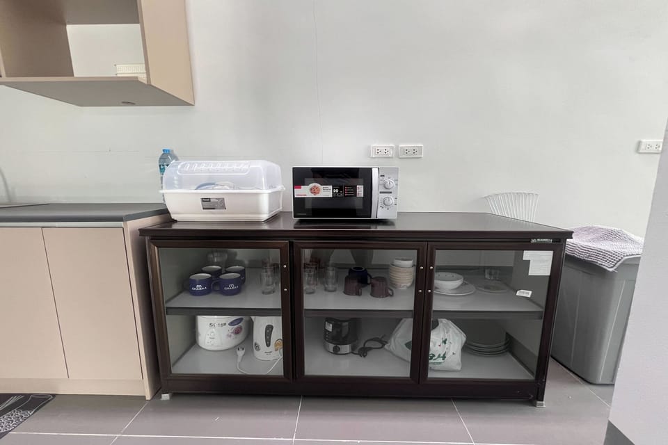 Villa, 3 Bedrooms | Private kitchen | Coffee/tea maker, microwave, electric kettle