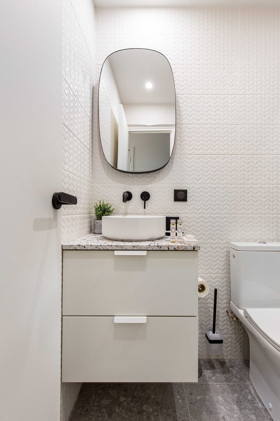 Apartment | Bathroom | Hair dryer