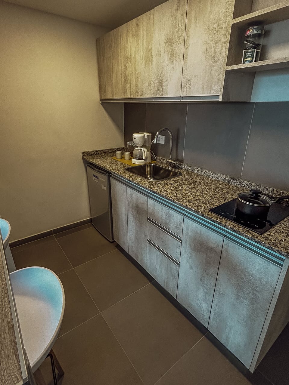 Studio, Mountain View (Buena Vista) | Private kitchen | Full-size fridge, microwave, oven, stovetop