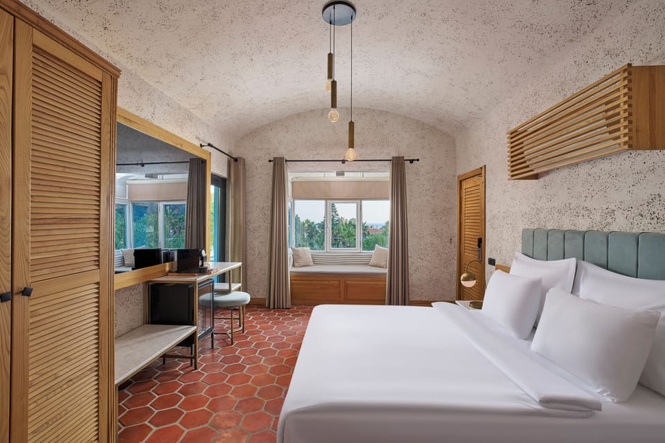 Double Room, Terrace | Premium bedding, in-room safe, soundproofing, iron/ironing board