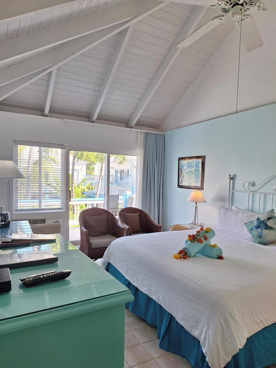 Balcony Room | In-room safe, iron/ironing board, WiFi (free), bed sheets