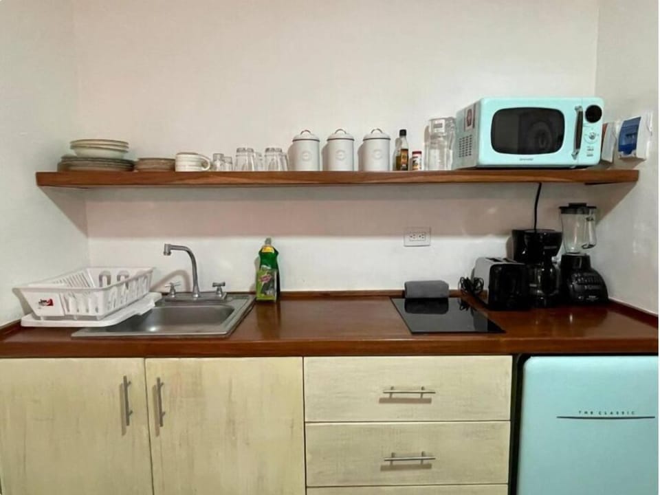 THE TROPICAL ONE | Private kitchen