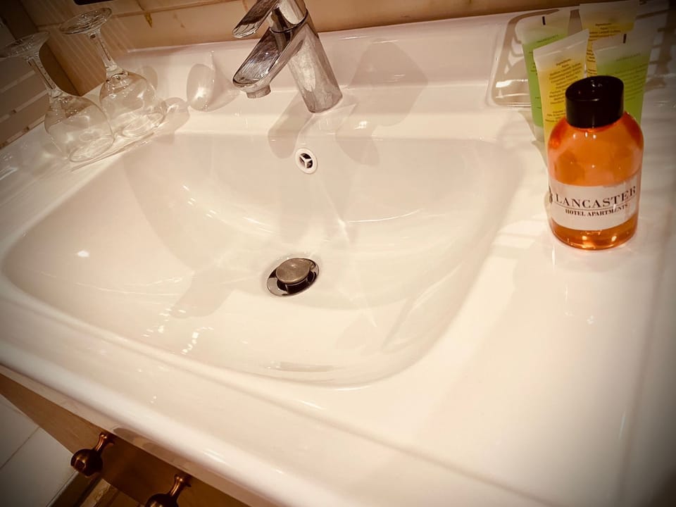Free toiletries, hair dryer, slippers, bidet