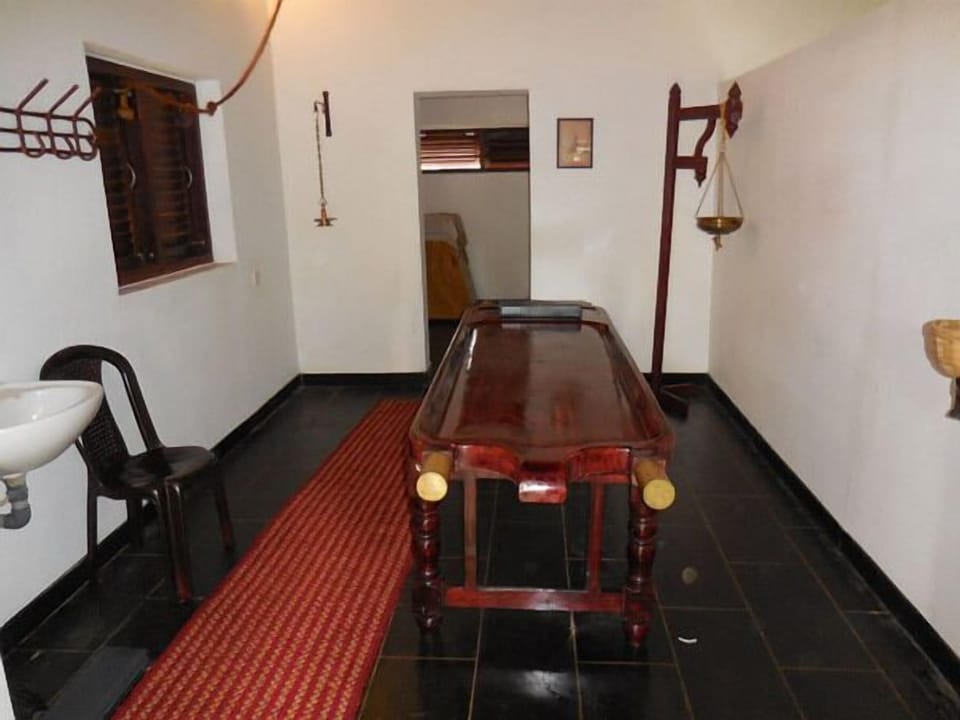 Ayurvedic treatments, massages