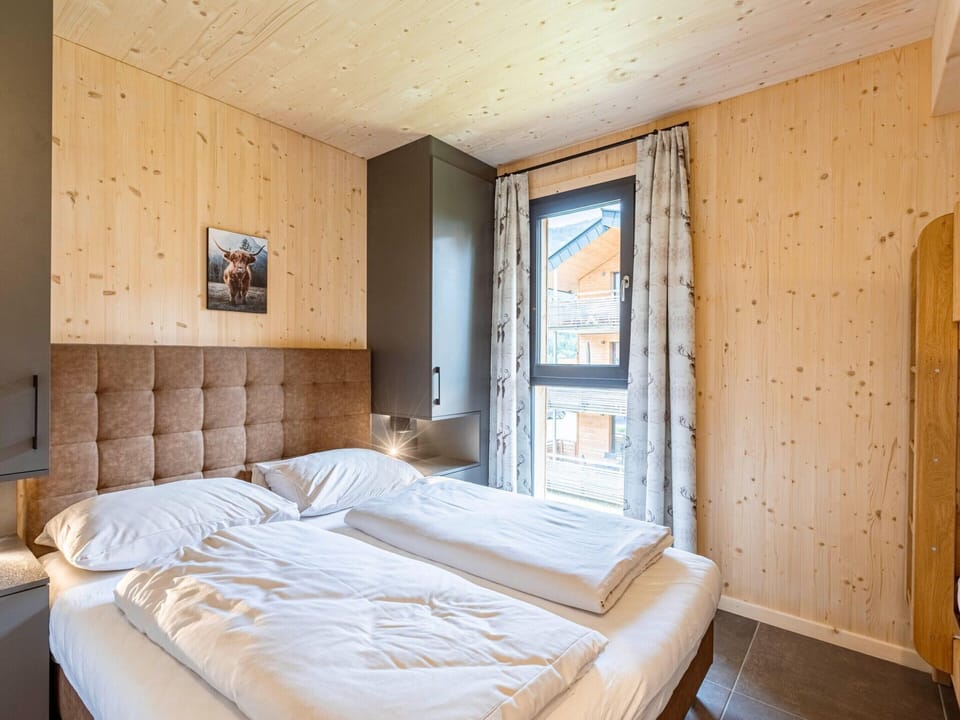 Apartment | 4 bedrooms, individually furnished, bed sheets